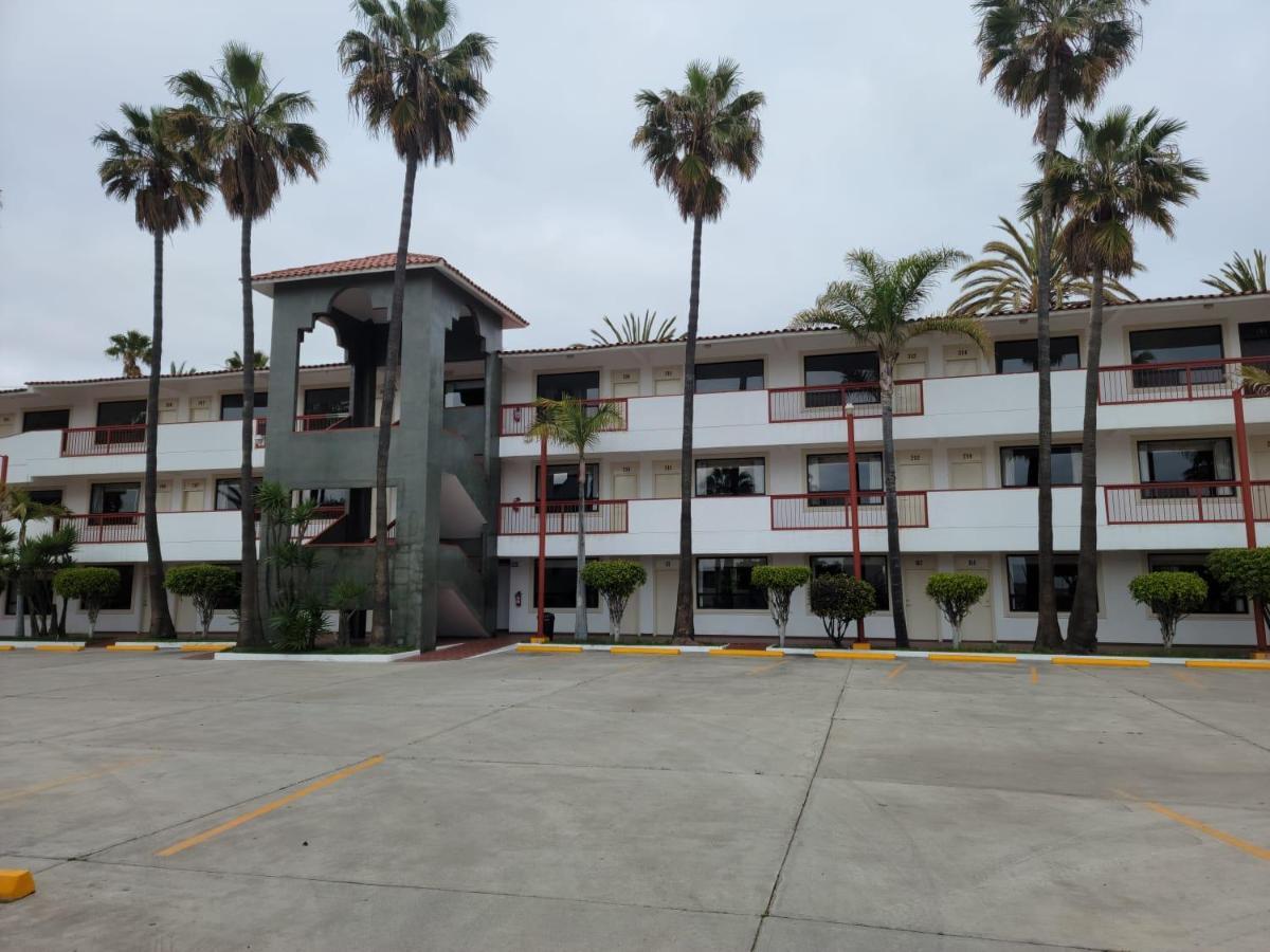 Hotel Paraiso Las Palmas Ensenada Exterior photo